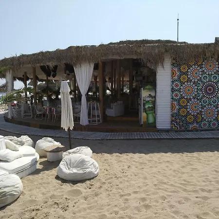 Oasis Beach Club Studio